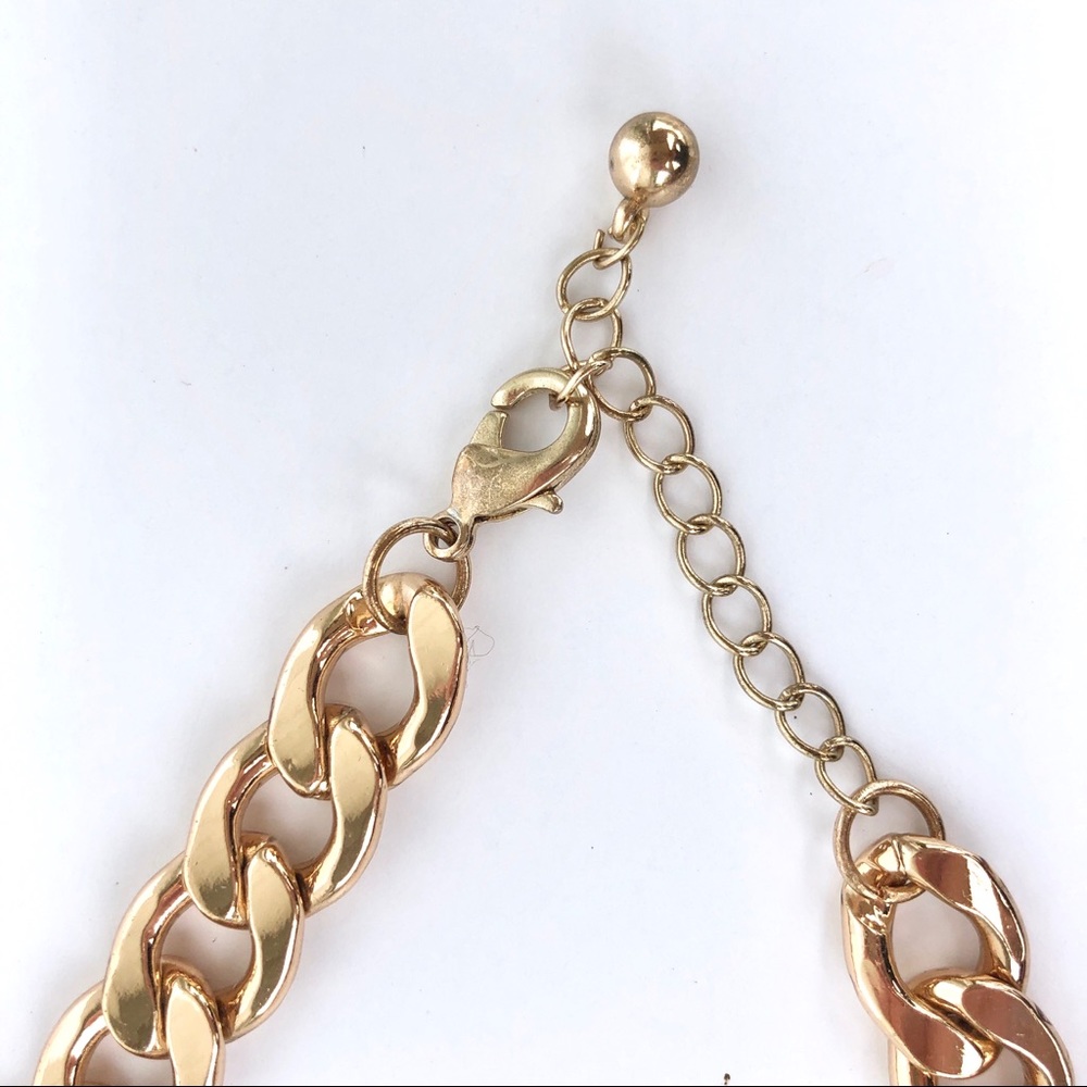 Pale Green Rhinestone Gold Dangle Bib Necklace - Picture 5 of 8